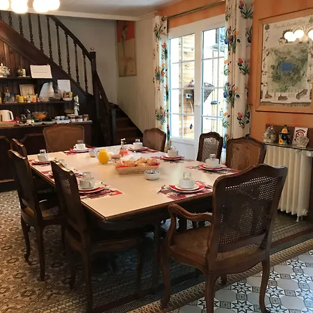 Les Wyllos Bed & Breakfast