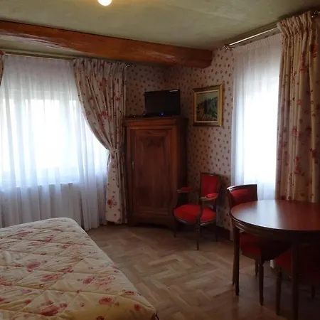 Les Wyllos Bed & Breakfast 3*